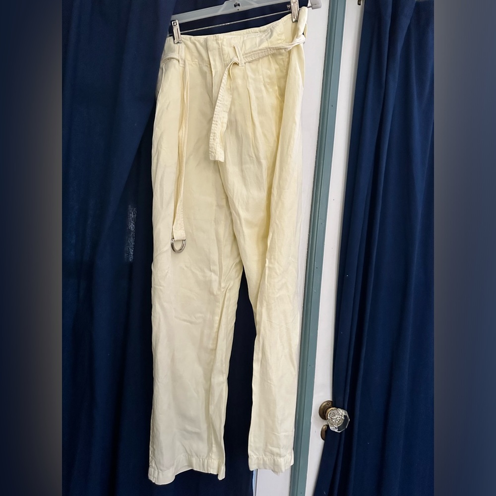 Pale yellow light weight belted pants - AYR